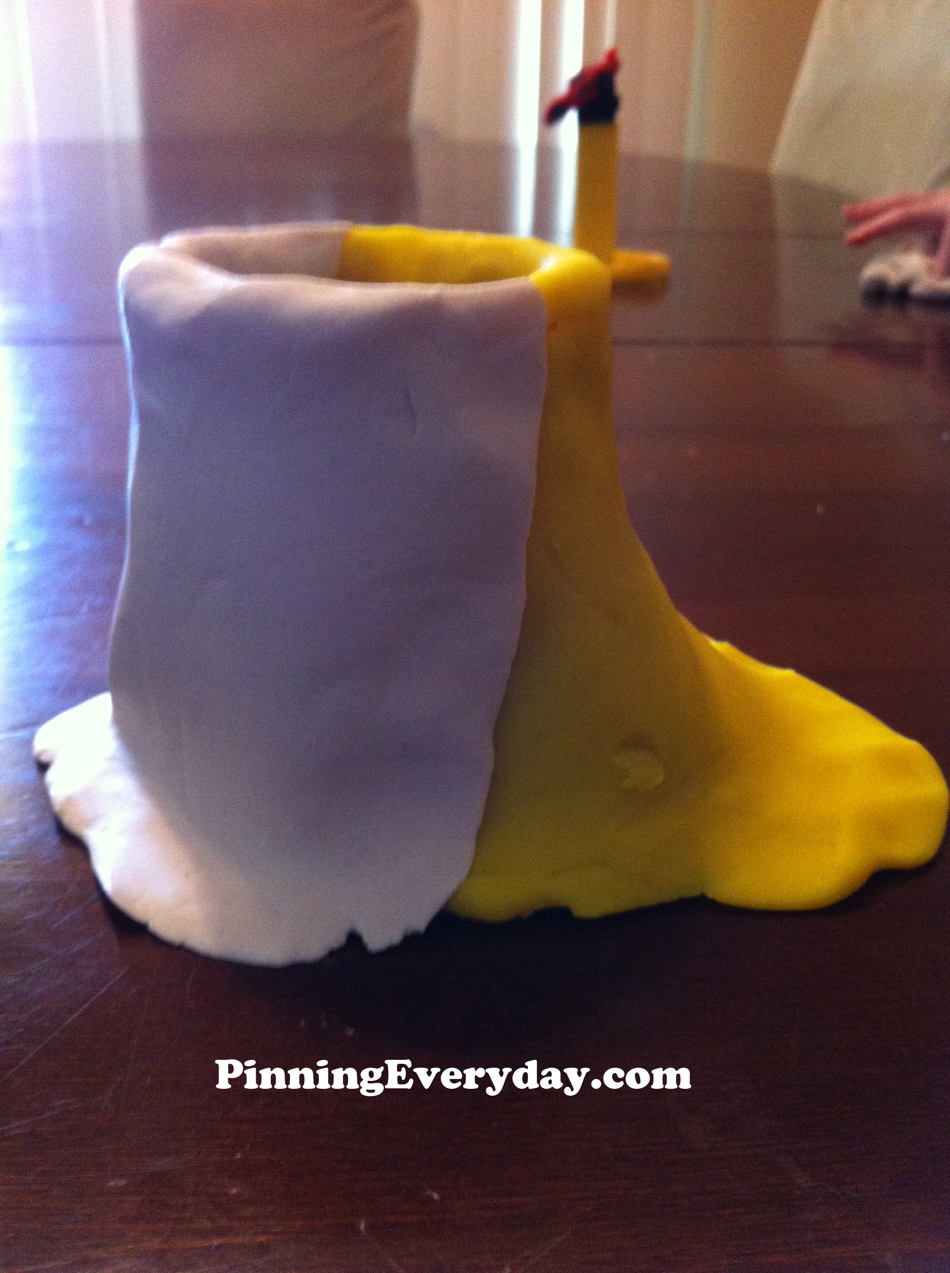 How To Make A Playdoh Volcano - Pinning Everyday