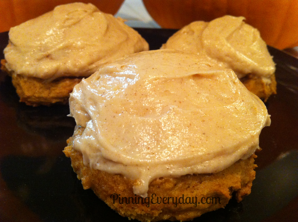 easy pumpkin cookies with cream cheese frosting